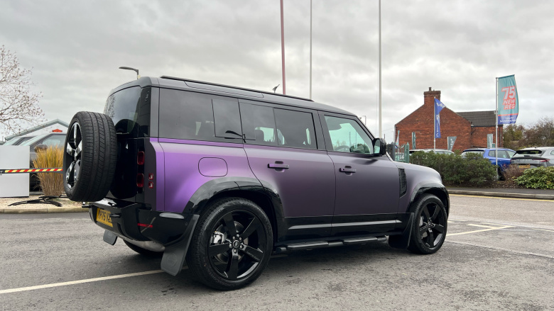 Land Rover Defender 3.0 D350 X-Dynamic SE 110 5dr Auto Diesel Estate